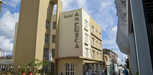 cuba - santa clara - hotel america front