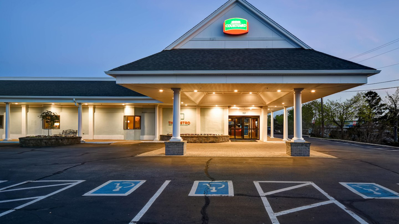 usa - hyannis courtyard by marriott_01