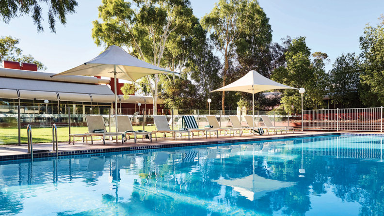 Desertgardens Pool 23