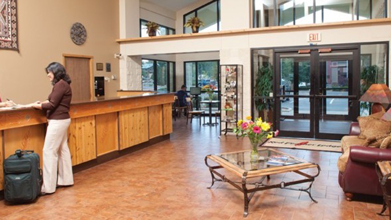 usa - red feather lodge_reception