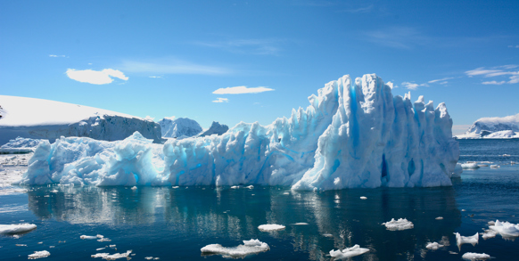 I Antarktis venter der isbjerge en masse