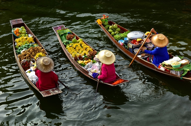 Amphawa Floating Market