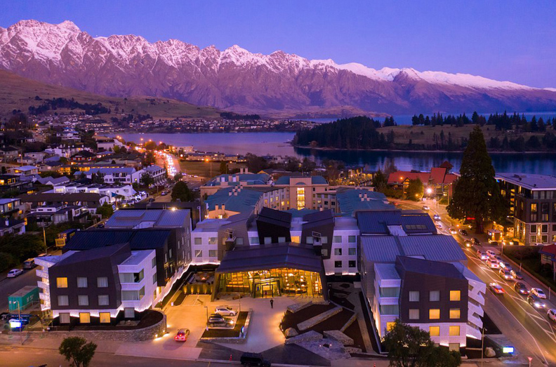 Holiday Inn Express Queenstown New Zealand 03
