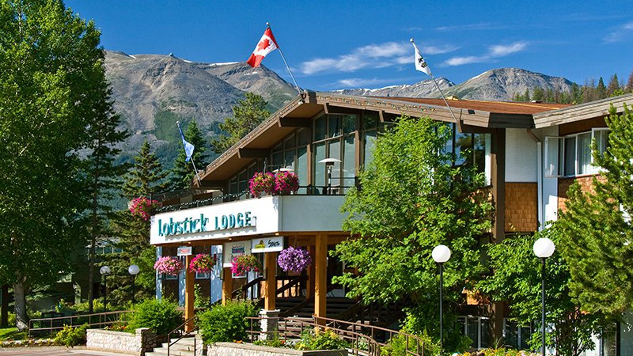 canada - jasper - jasper lobstick lodge_facade