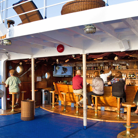 mv galapagos legend_bar_01