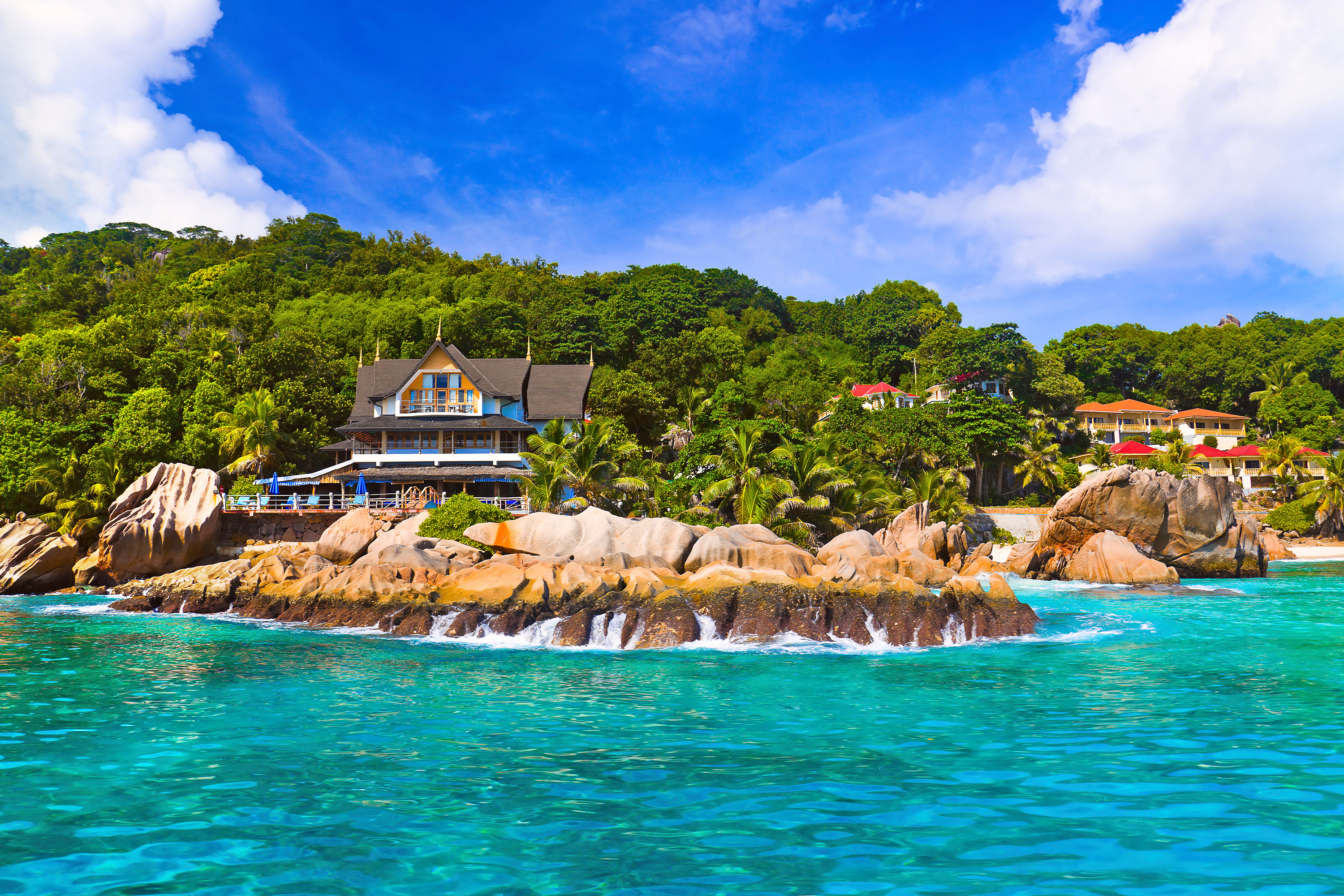 Masonstravel Patatran Front View