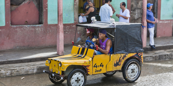 cuba - Baracoa_bil_gul_01