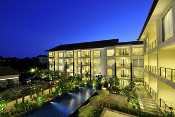 bali - sanur - taksu sanur_pool nat_01