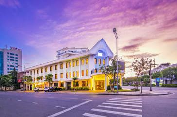 Hotel Facade