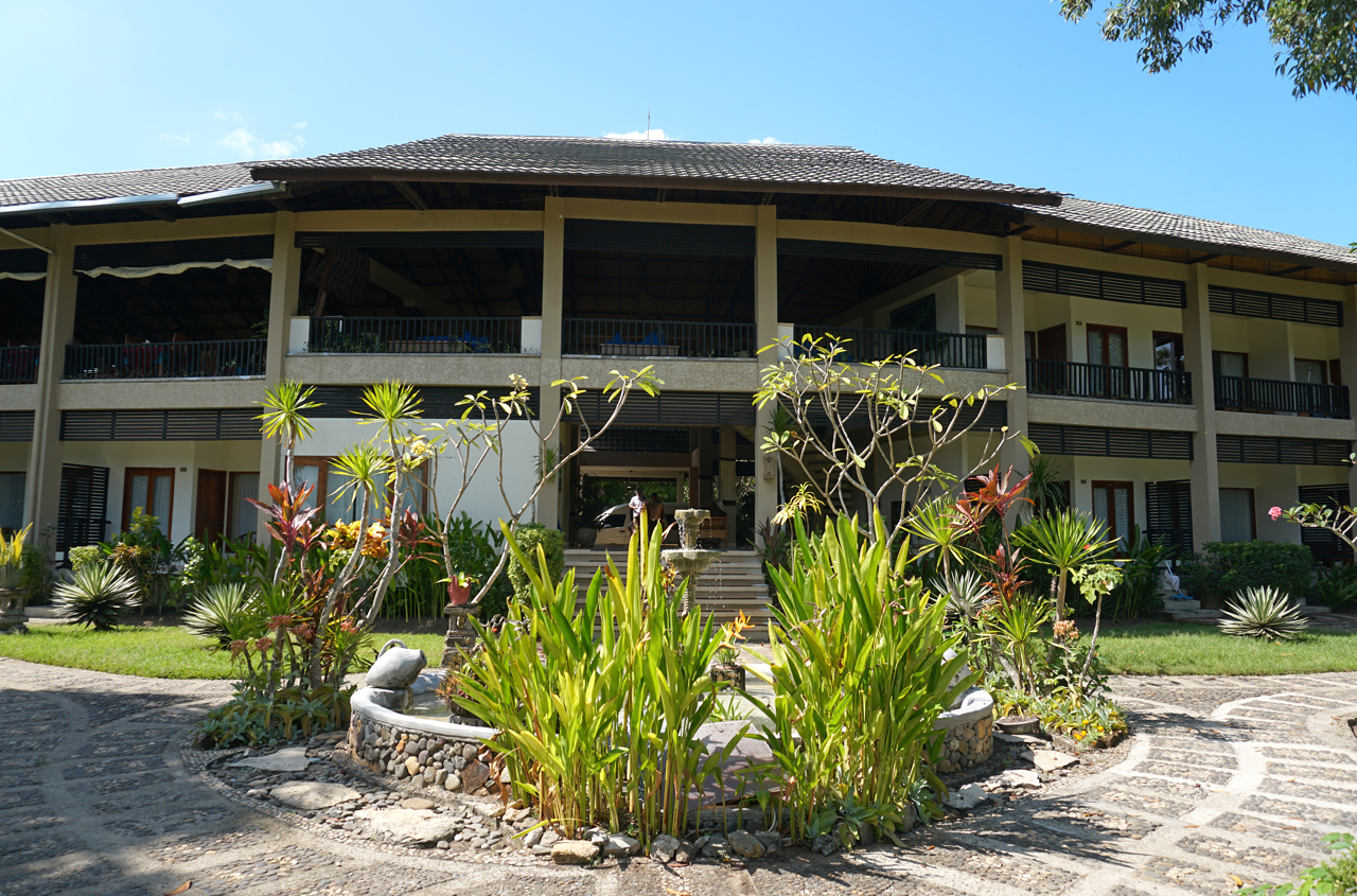 bali - Flores_ Puri Sari Resort_02