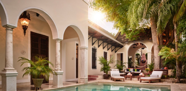 Casa Lecanda Boutique Hotel Pool 01