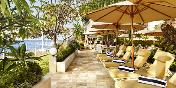 bali - lovina - the lovina_liggestole strand
