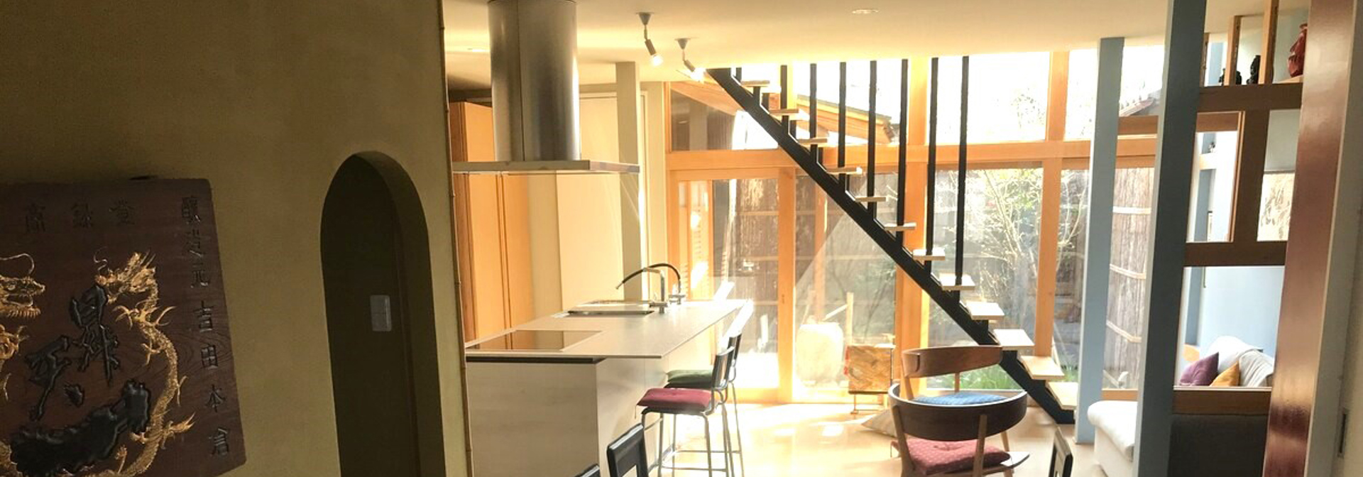 Uta Yomi Dori Stue 02