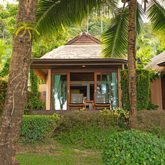 Deluxe Beachfront1