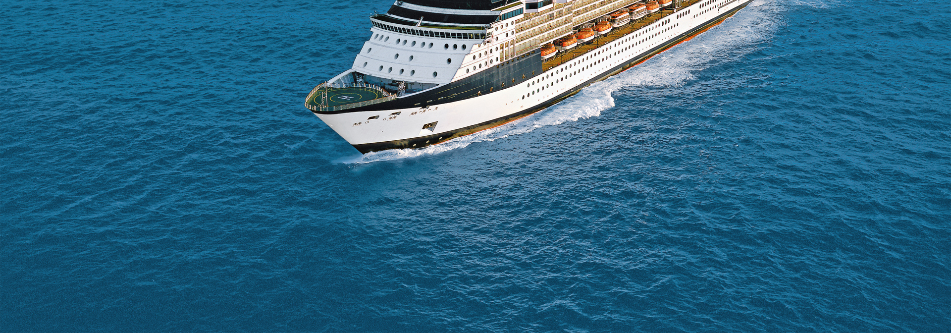 celebrity summit_skib udvendigt_01