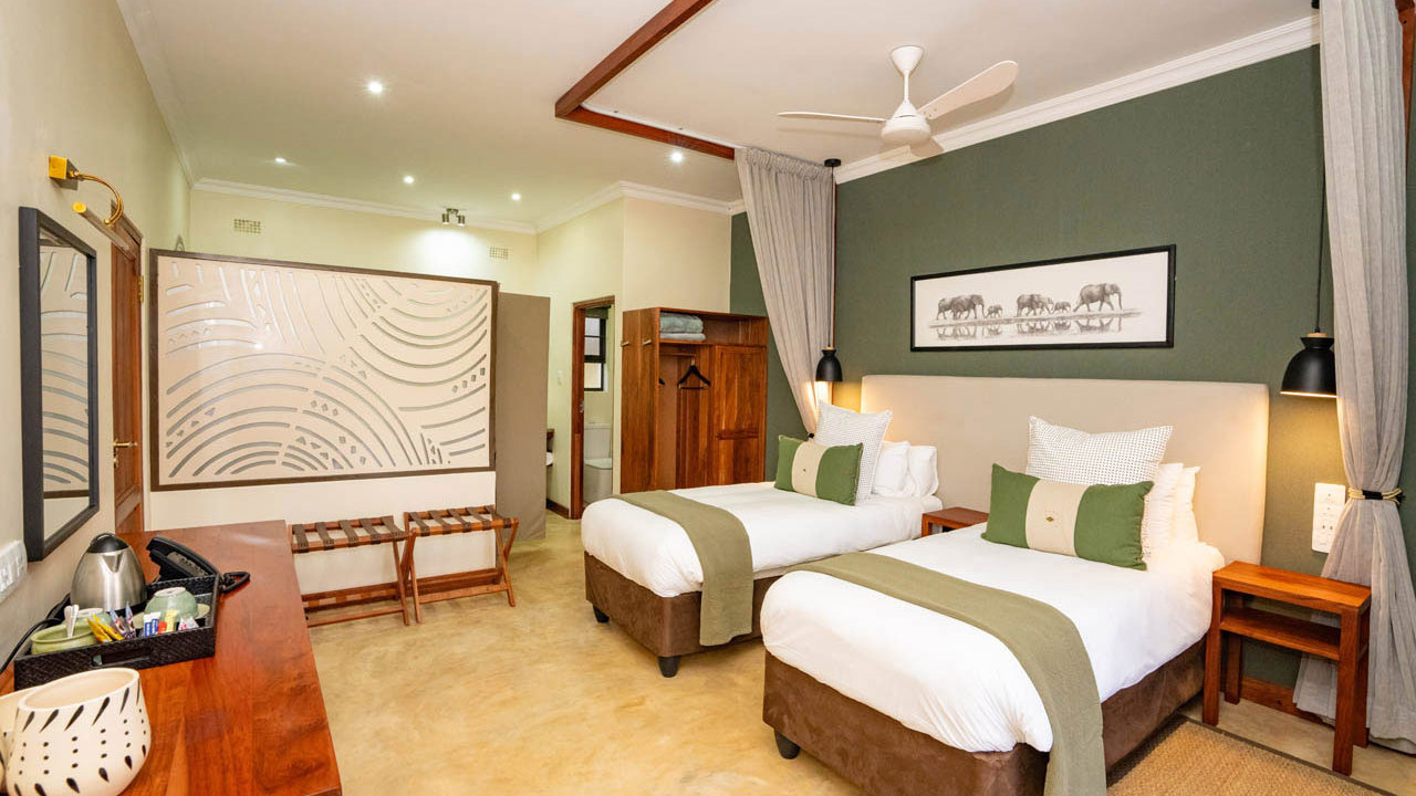 Insika Lodge Room3