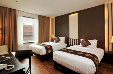 Double bed bedroom