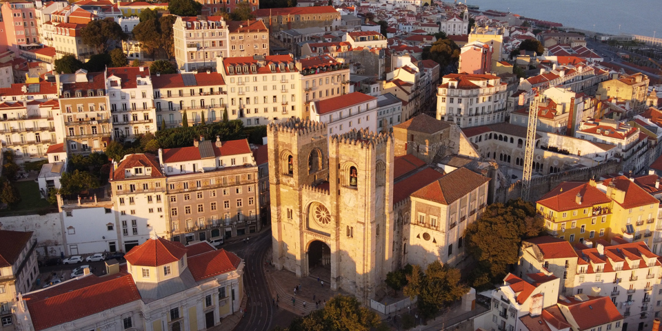 Alfama_kirke_lissabon_02