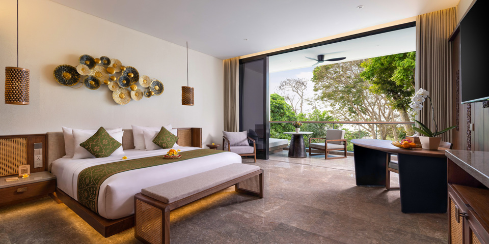 Luxury Suite Garden View1