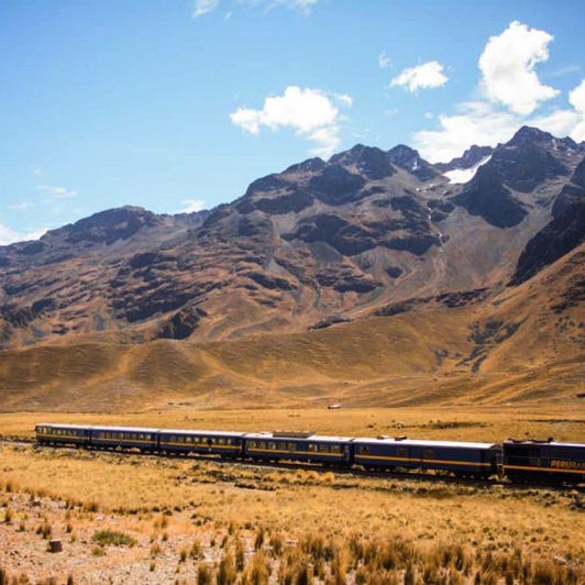 peru - peru rail titicaca train_01