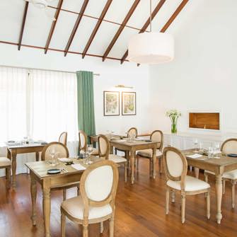 Dining Area (1)