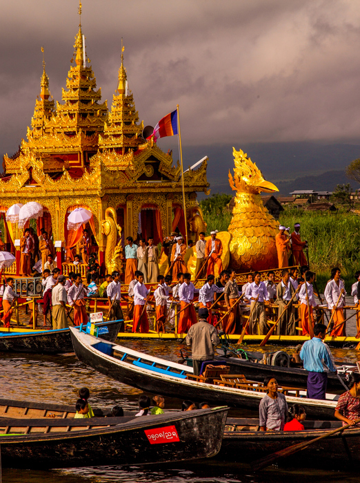 burma - inle lake_the gold swan boat_01