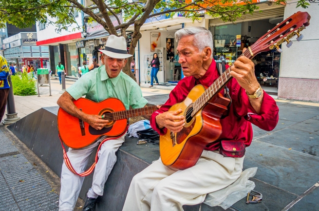 colombia - colombia_armenia_befolkning_musik_01