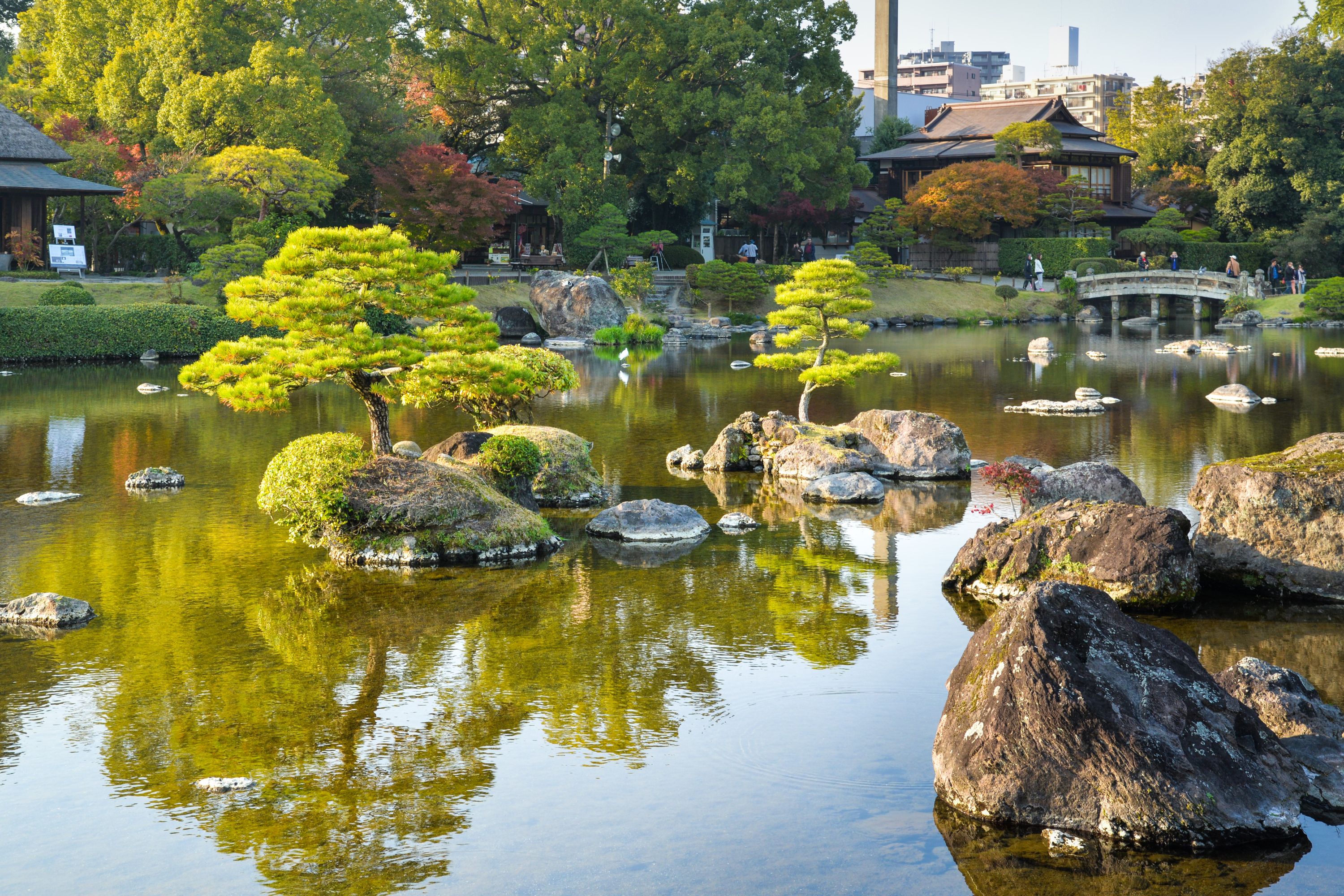 Japan Kumamoto Suizenji Garden Landskab Med Dam