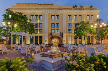 Charleston Santa Teresa Colonial Patio Facade