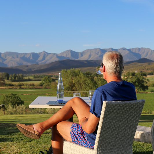 Sydafrika Mikkel 2025 1387 Sundowner Med Udsigt Over Vinlandet (1)