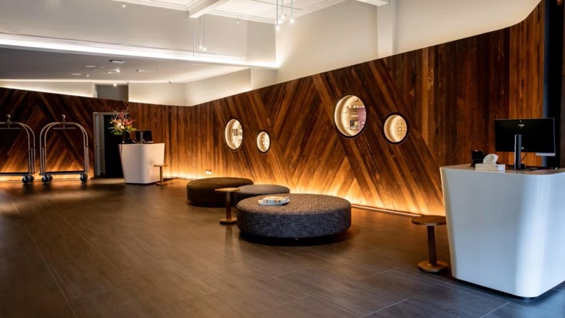 Crowne Plaza Hobart Reception