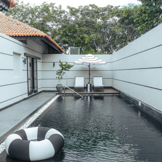 Sun Siyam Pasikudah Pool 01
