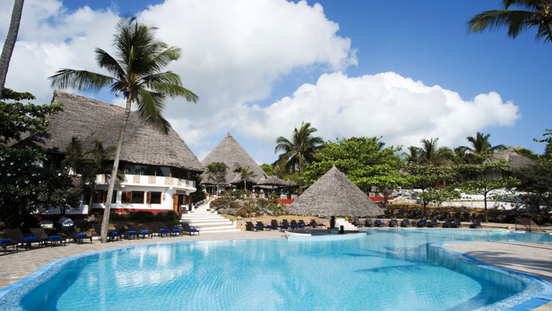 karafuu resort_pool_02