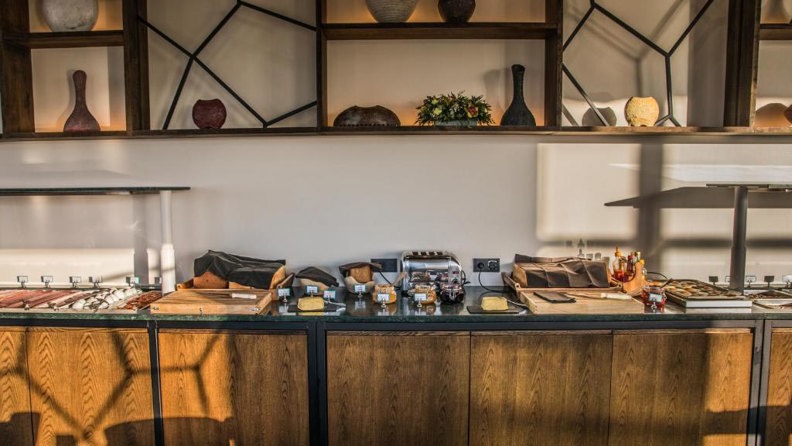 Fosshotel Glacier Lagoon_restaurant buffet_01