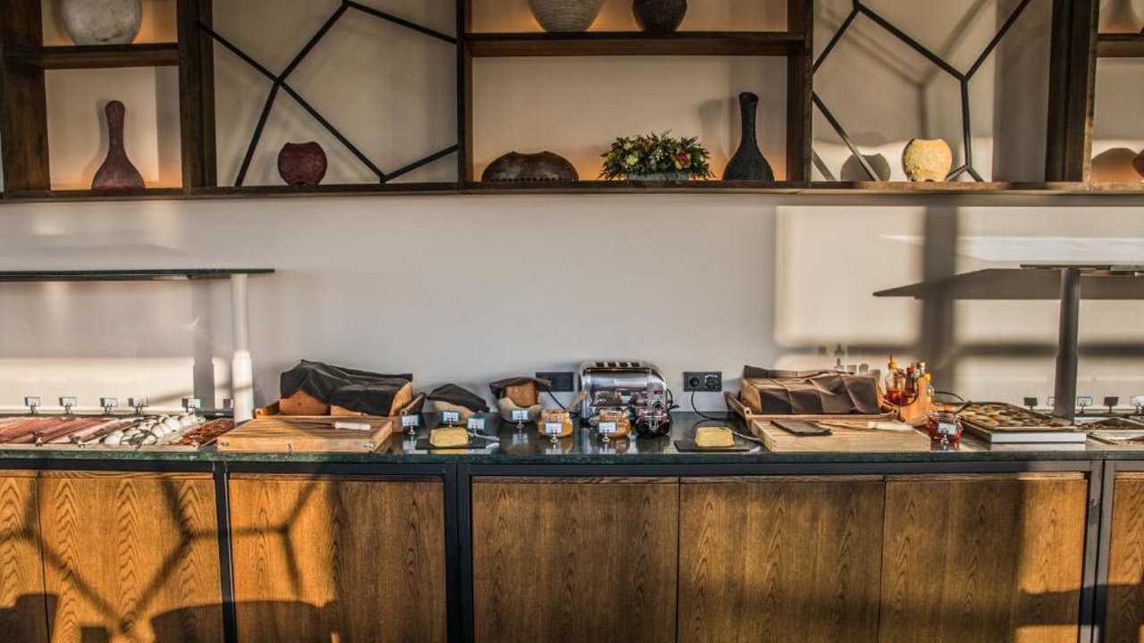 Fosshotel Glacier Lagoon_restaurant buffet_01