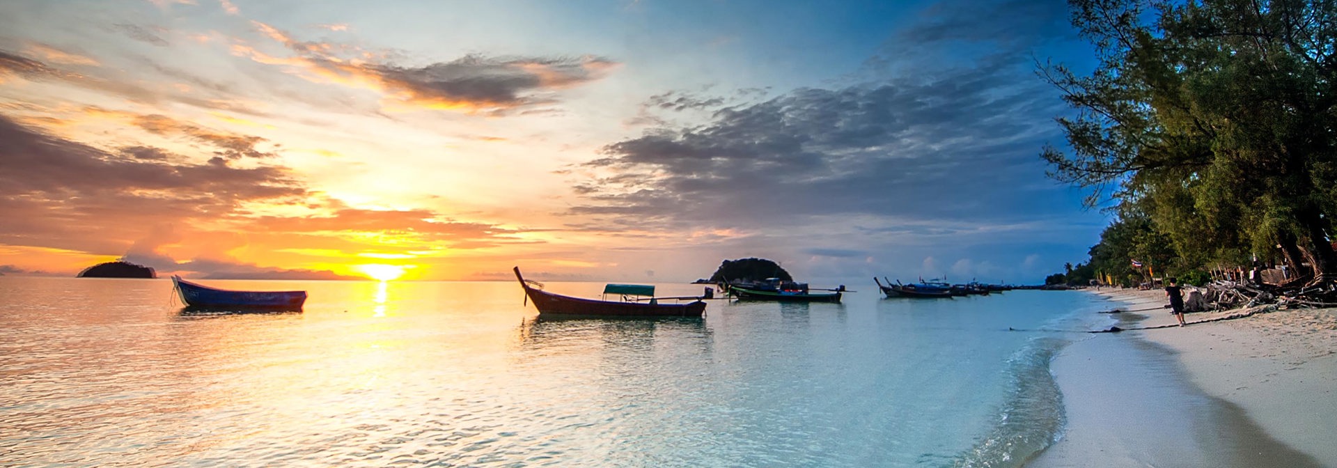 Koh Lipe strand ved solnedgang