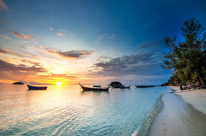 Koh Lipe strand ved solnedgang