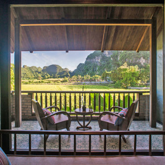 Mountain Veranda Chamber