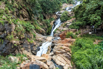 sri lanka - ella_rawana falls_01
