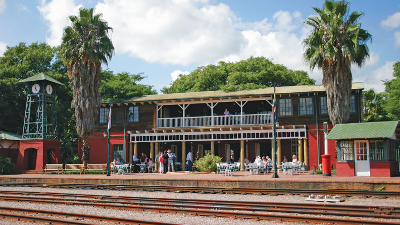 RVR Stationbuilding1b Hres
