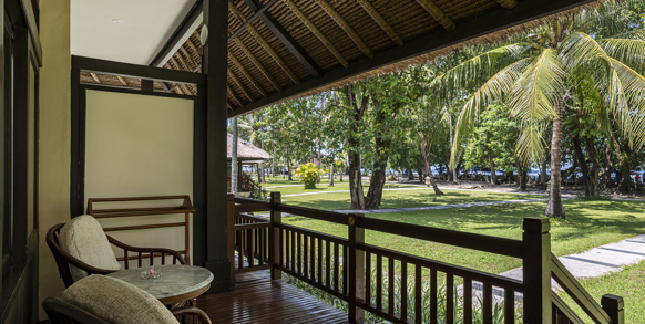 bali - lombok - Merumatta_Senggigi_Lombok_Deluxe Seaview Bungalow_02