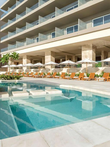 Wyndham Tamarindo Hotel Poolomraade 2