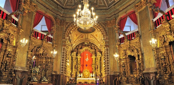 brasilien - ouro preto_katedral indefra_01