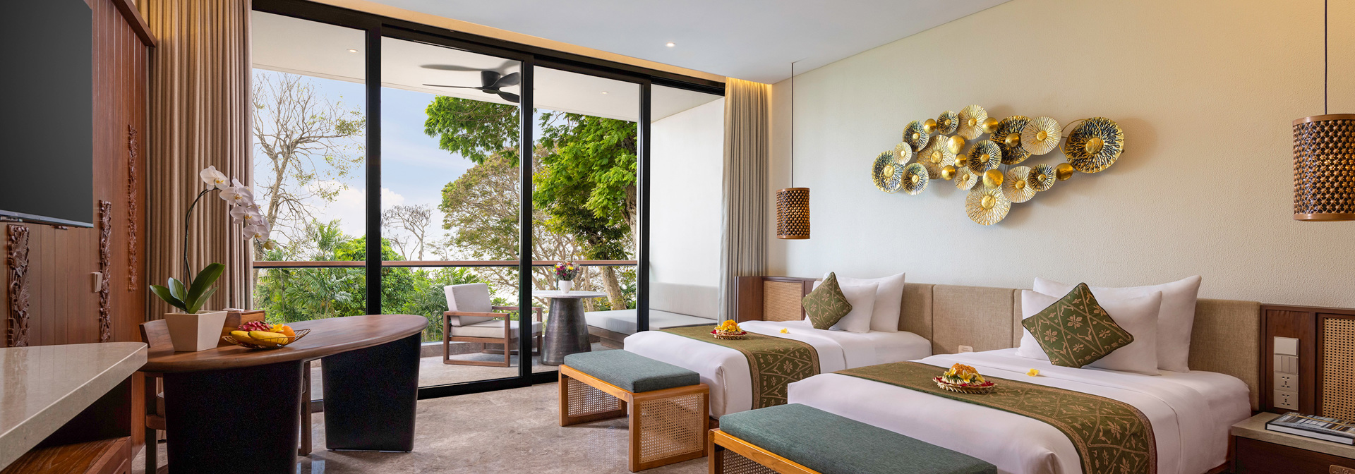 Luxury Suite Garden View4