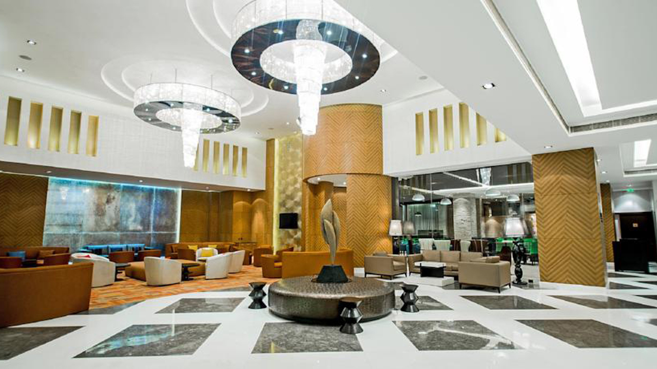 indien - amritsar - holiday inn_lobby_01