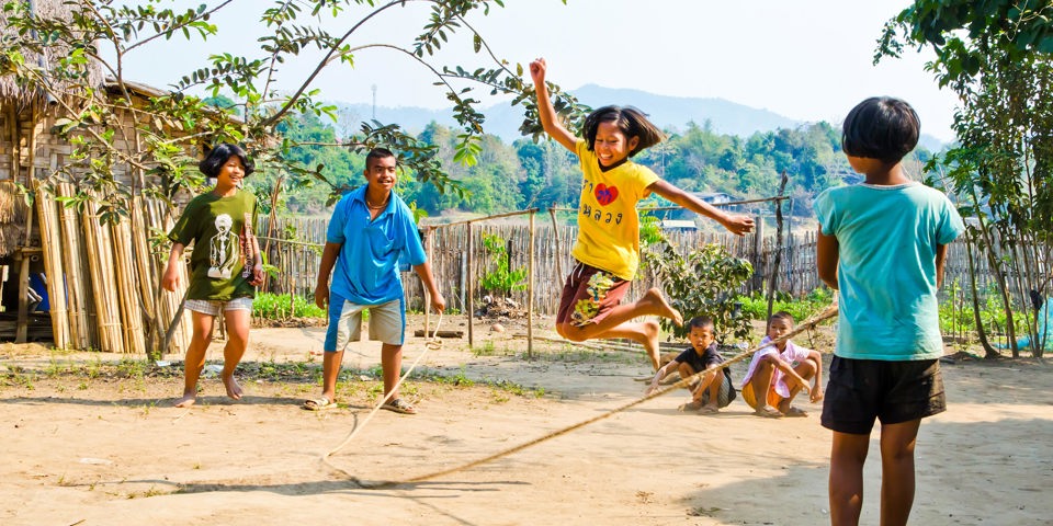 thailand - Kanchanaburi_befolkning_boern_02