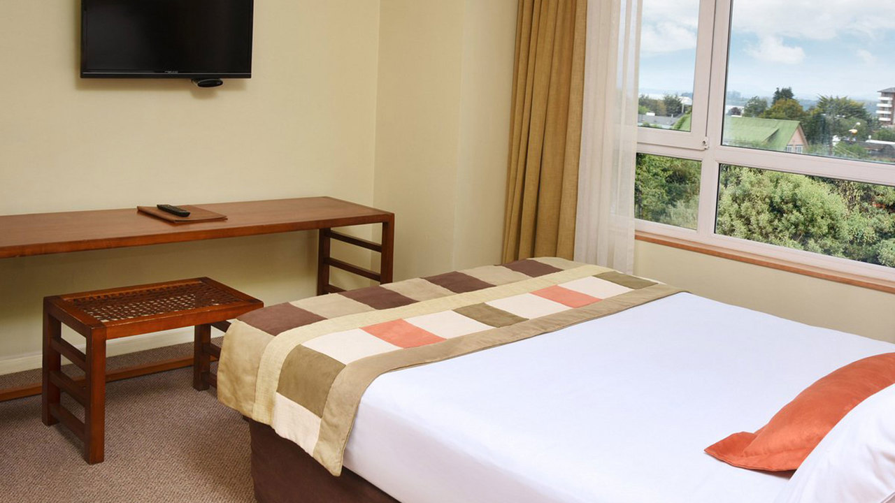 Hotel Solace Room