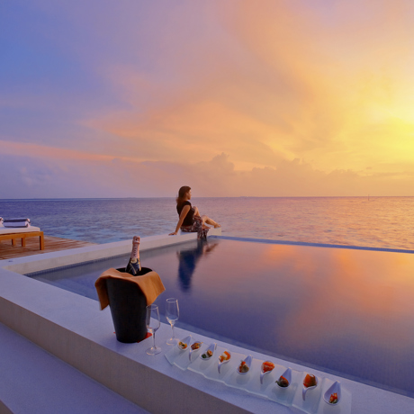 lily beach resort and spa_dame