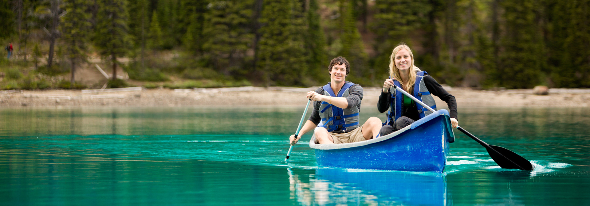 canada - banff national park_gacial lake_kano_mennesker_01