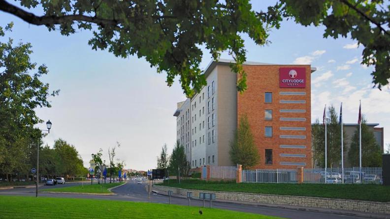 City Lodge Fourways Facade